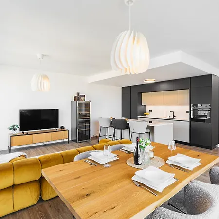 Panorama Bory Penthouse * Bratislava