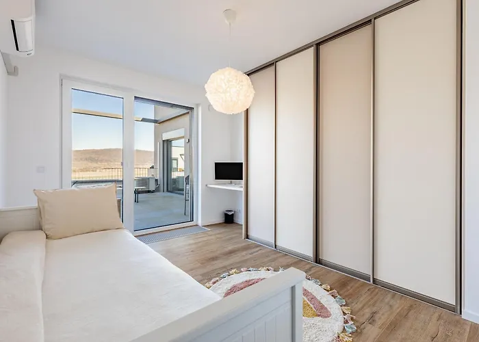 Panorama Bory Penthouse * ברטיסלאבה